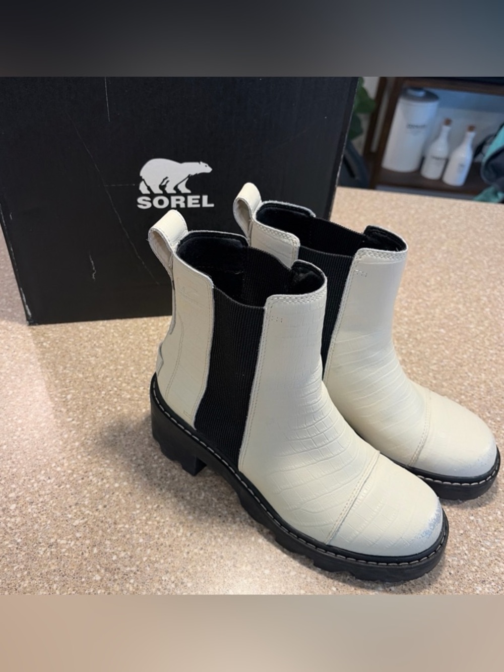 Sorel Joan Now Chelsea Boots Block Heel Women’s US 8.5 Chalk White / Black $190